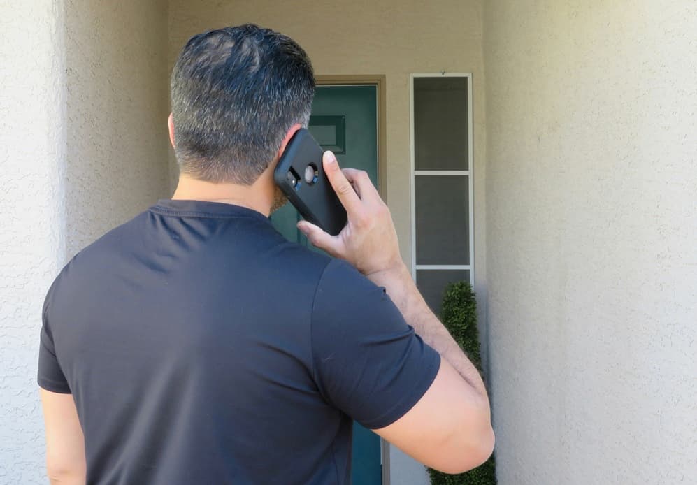 Builders Update Lança Busca por Voz Bilíngue para Listagens de Construções Novas