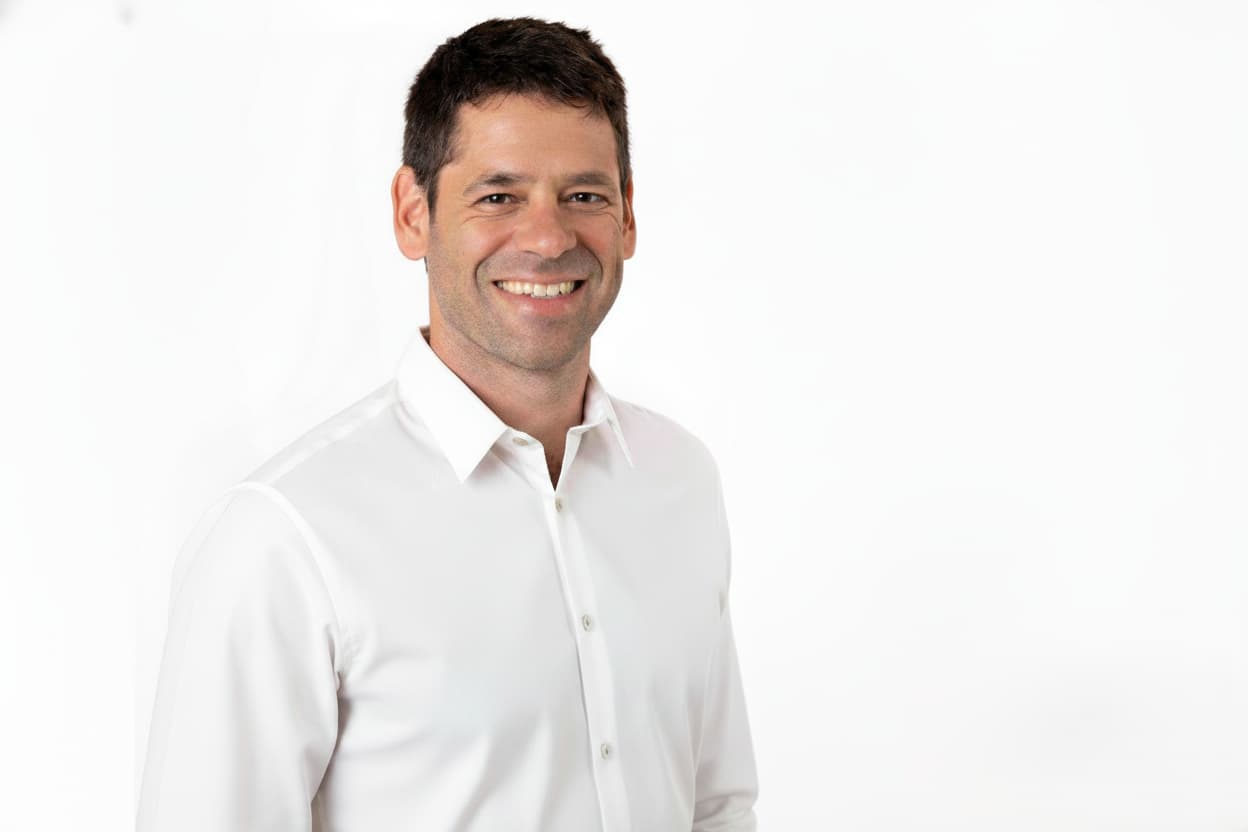 Fundador da TAY Investments, Yuval Shram, defende visão de longo prazo e desenvolvimento focado em bem-estar no setor imobiliário multifamiliar