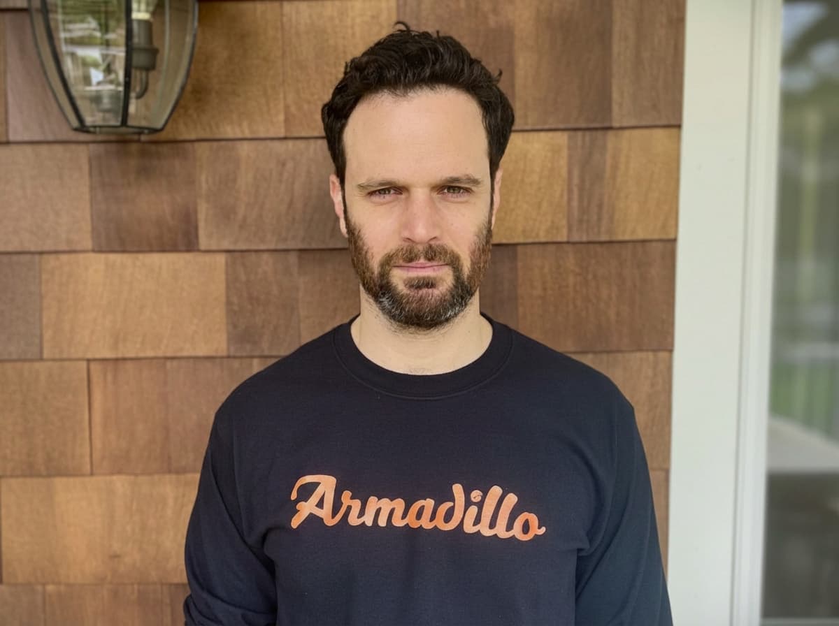 Estratégia de Rede de Contratantes da Armadillo Aborda o Desafio Central da Indústria de Garantias Residenciais