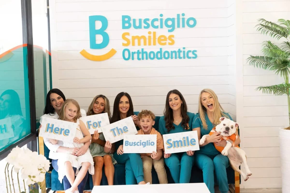 Busciglio Smiles Ortodontia e Odontopediatria Estabelece Cuidados Dentários Abrangentes em Plant City