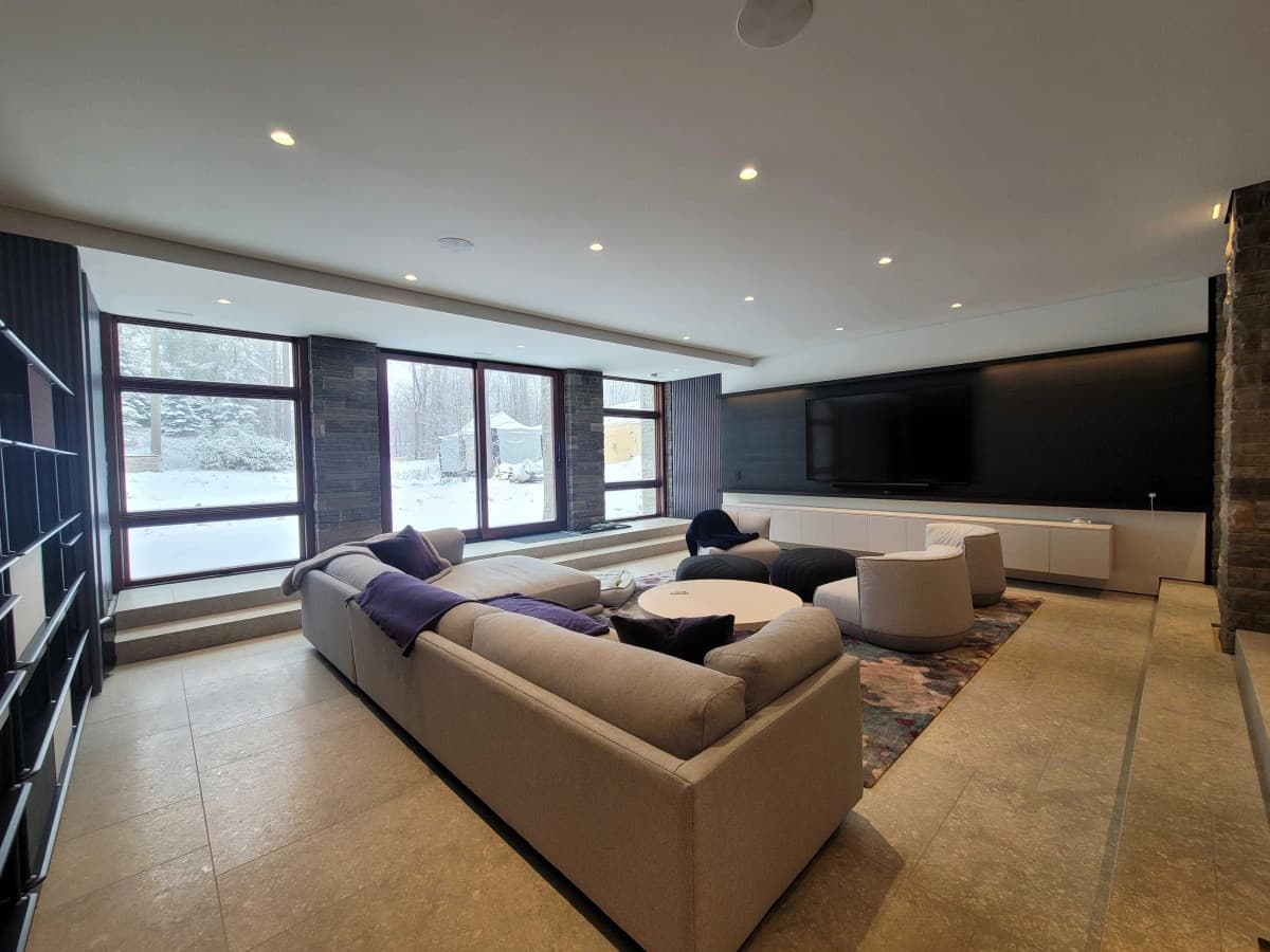 Summit Integration Avança a Tecnologia de Casa Inteligente na Região de Georgian Bay