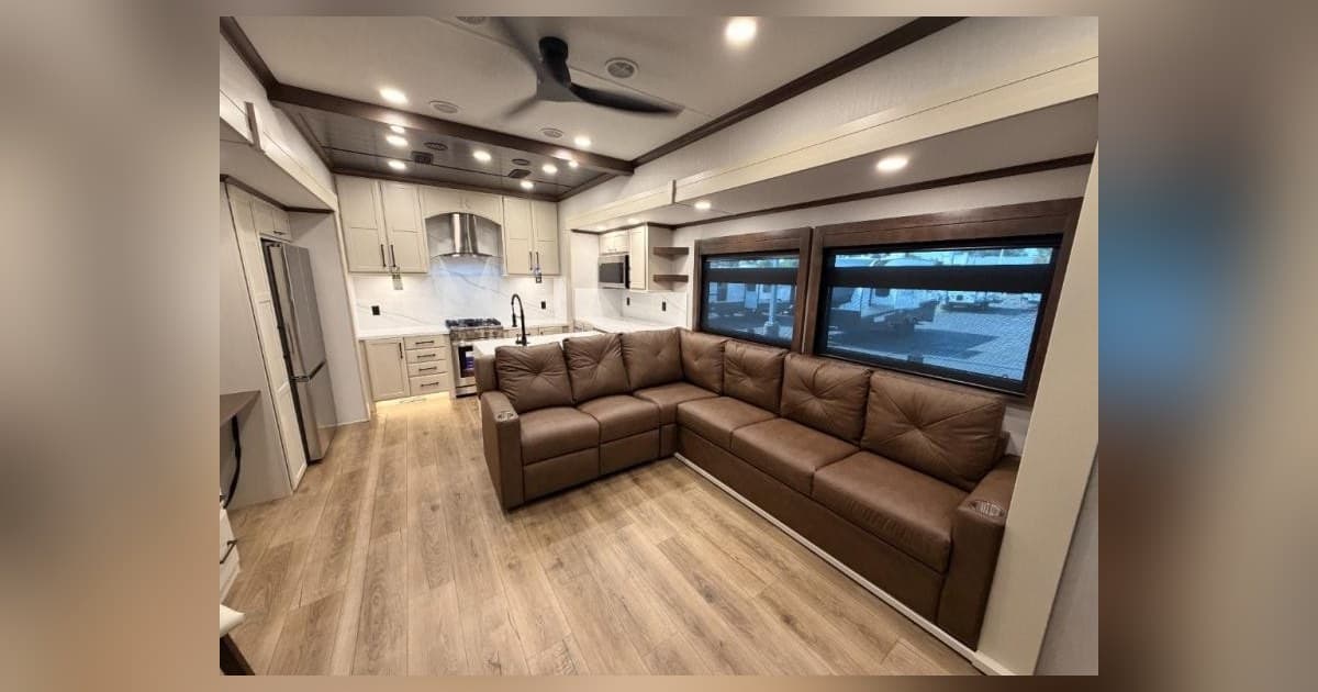 Joplin RV & Marine destaca opções do RiverStone Toy Hauler para compradores de RVs do Missouri