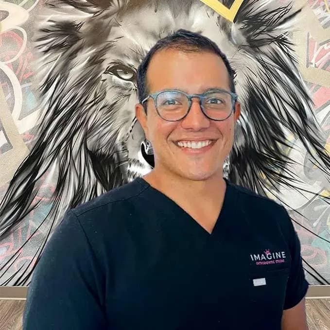 Clínica Odontológica em Clearwater Oferece Clareamento Dental Avançado com Zoom com Foco no Conforto do Paciente