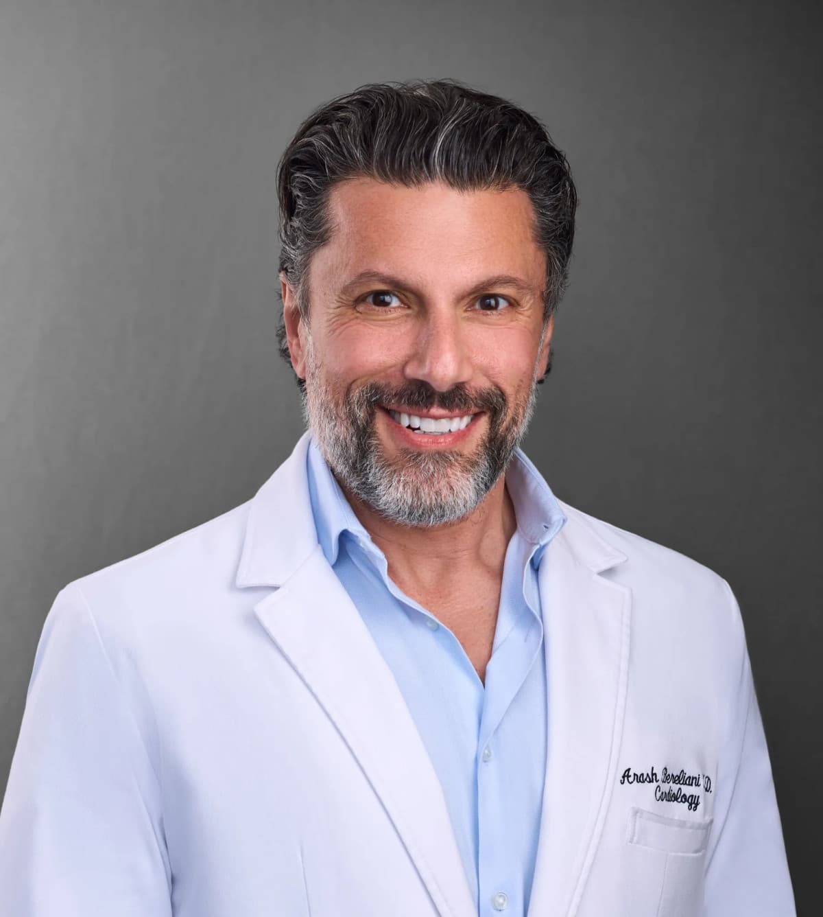 Novo Livro Aborda Lacunas Críticas na Conscientização e Tratamento da Saúde Cardíaca Feminina