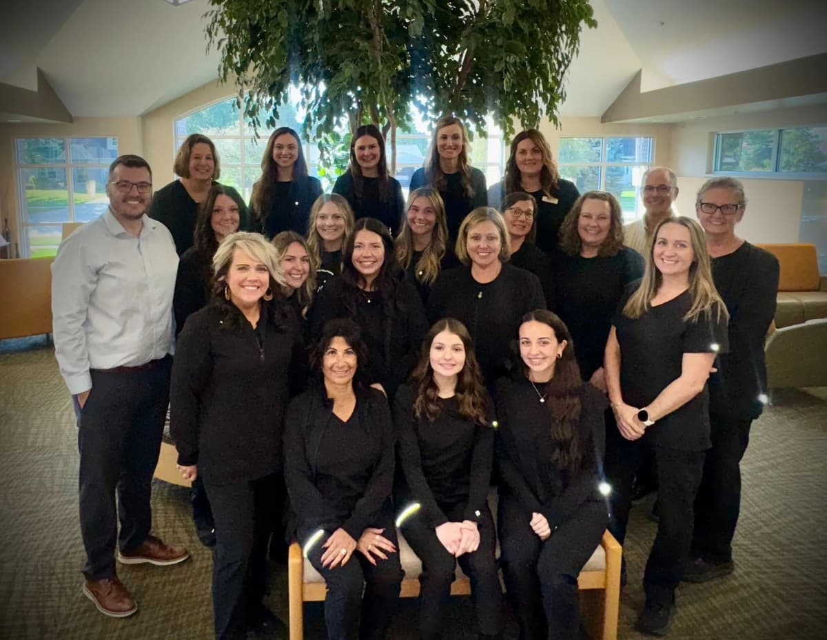 Vivid Orthodontics Avança na Correção Discreta do Sorriso com Invisalign em Appleton