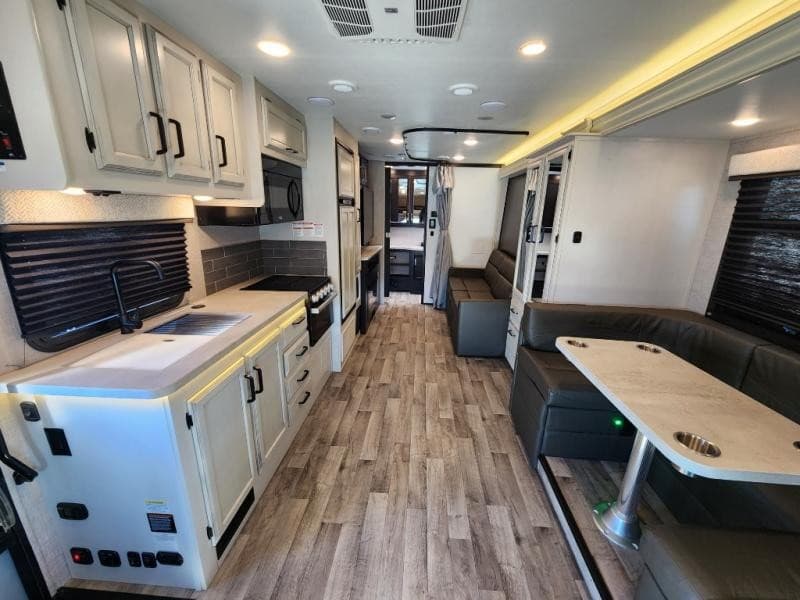 Hilltop Camper & RV Expande Estoque de RVs Usados em Minnesota