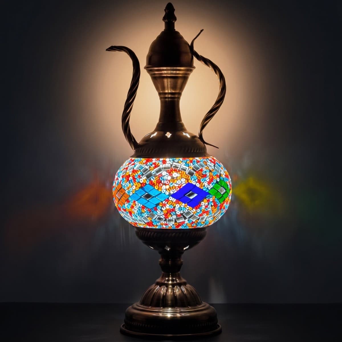 Mosaic Age Lança Coleção 2026 de Luminárias Turcas Artesanais em Todo o País