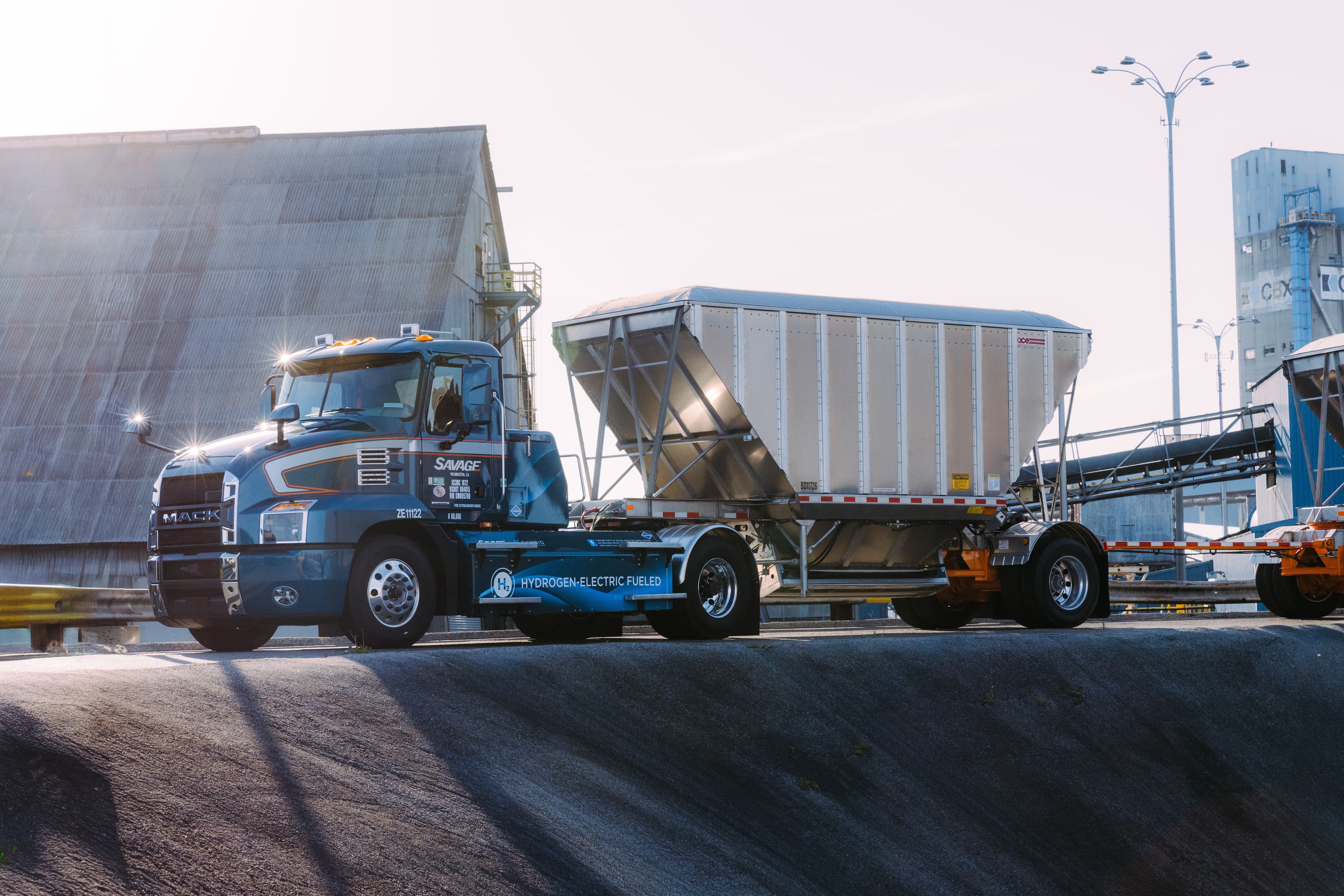 Coalizão de Desenvolvimento Econômico do País do Vinho do Sul da Califórnia Destaca Expansão da Célula de Combustível de Hidrogênio da Symbio em Temecula