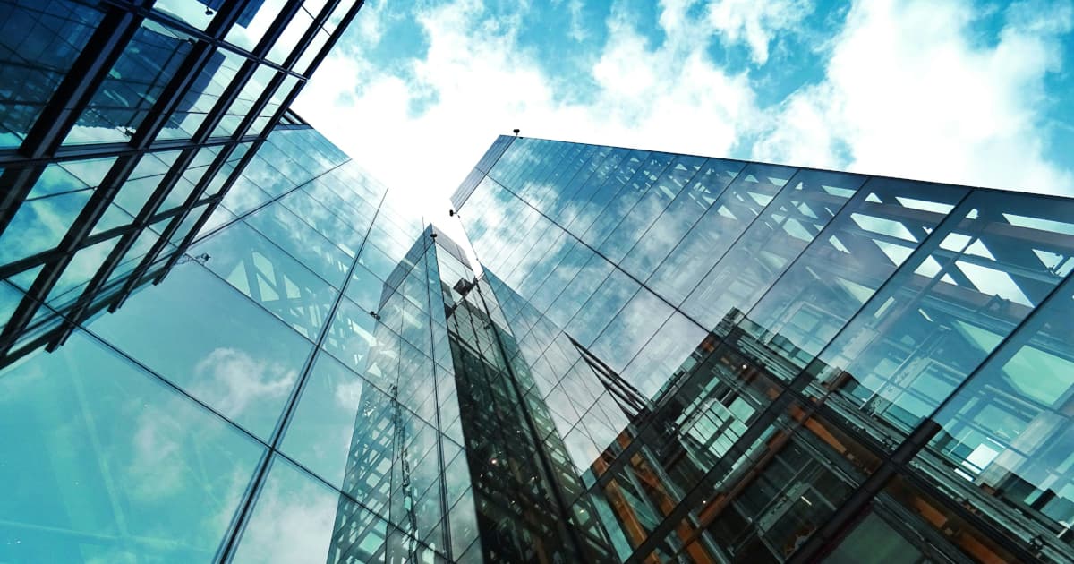 Reestruturação na Indústria do Vidro: H2P Services Adquire a E.W. Bowman da HFT