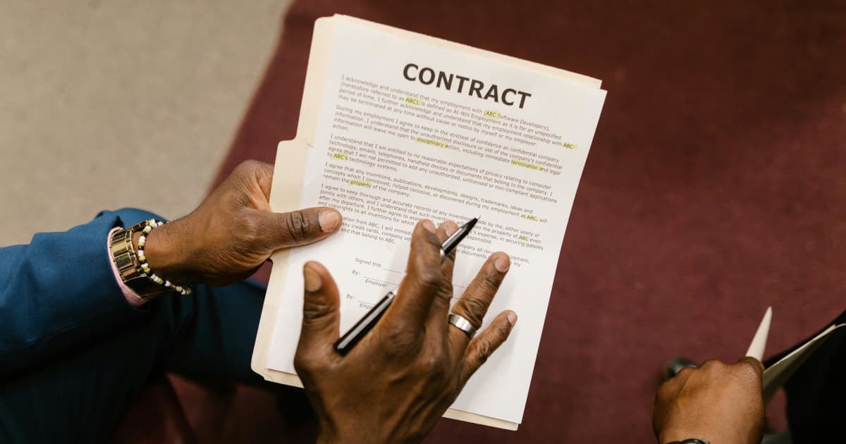 Payments Group Holding Antecipa Resolução de Disputas com SGT Capital em 2026 Durante Procedimentos de Arbitragem