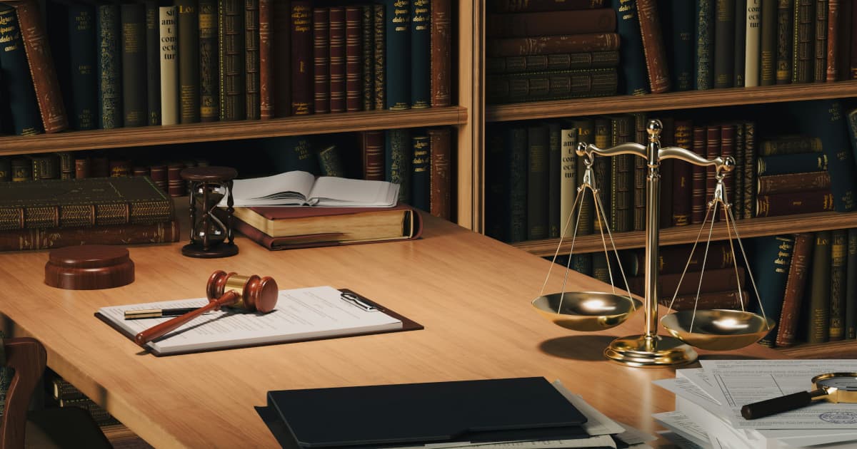 Advogado do Texas Steve Kuzmich Orienta Condutores sobre Direitos Legais Após Acidentes