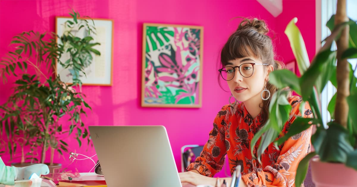 Podcast 'Defying the Odds', Baseado em Nashville, Entra no Top 10 de Rankings Motivacionais do Spotify