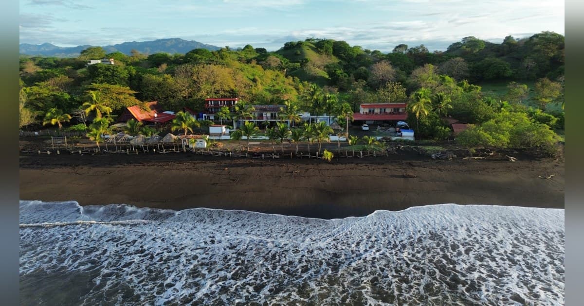 Guanico Beach Resort conclui transformação de acampamento de surf para resort de praia completo na costa do Pacífico do Panamá