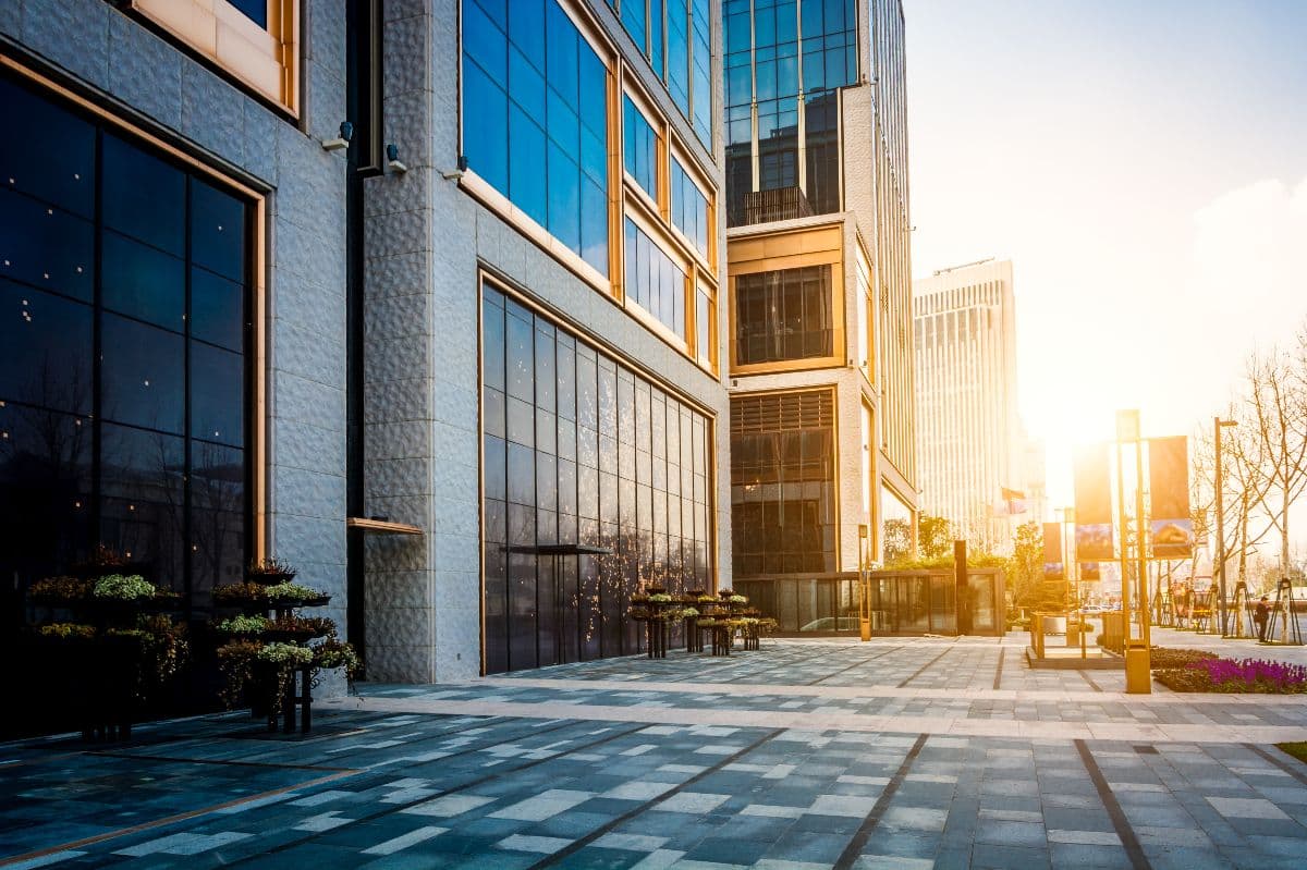 Plataforma de IA da DealGround comprime prospecção imobiliária comercial de dias para minutos