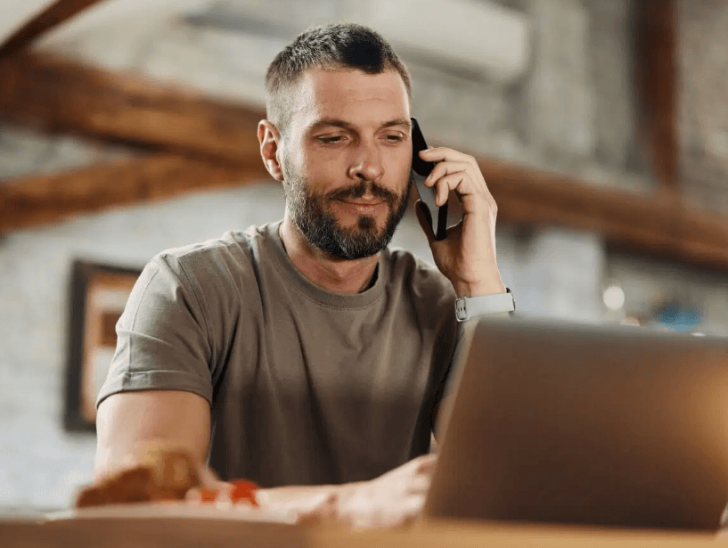 Liveops substitui cobrança por hora por terceirização de CX orientada por desempenho