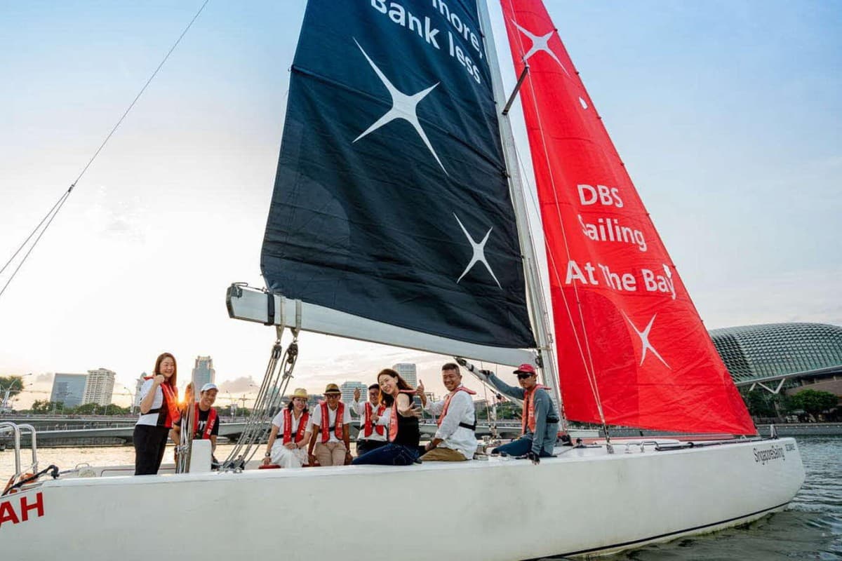 One Dynamics Team Building Expande Programa de Vela em Marina Bay para Até 48 Participantes