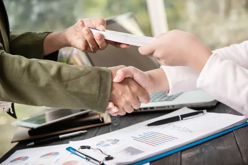 Print & Cheques Now Publica Guia sobre a Norma Canadense de Cheques 006, com Ênfase em Conformidade MICR e de Segurança