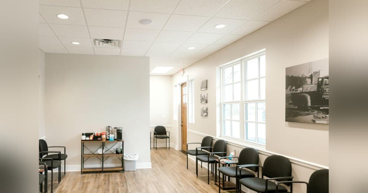 Hometown Orthodontics destaca opções de aparelho para adolescentes em seu consultório de Oneonta