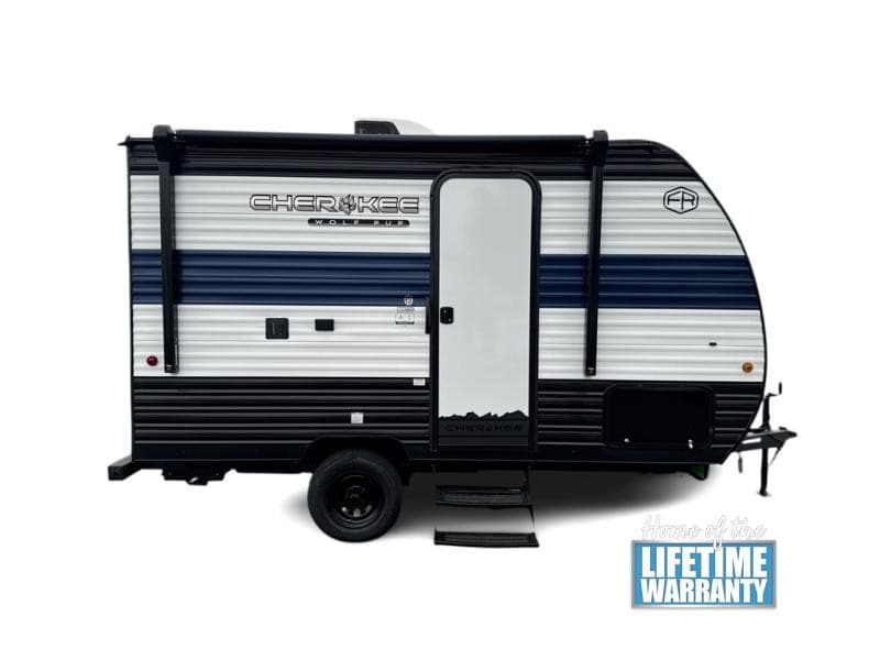 Royal Coach Recreational Sales expande estoque de RVs em Bakersfield