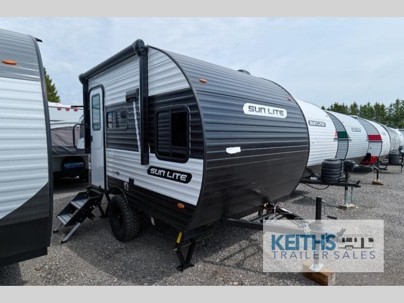 Keith's Trailer Sales Expande Estoque de Trailers RV em Ontário com Vikings e Sunset Campers