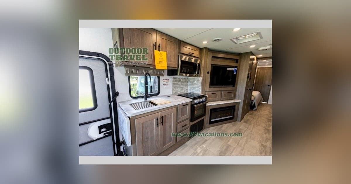 Liquidação de fim de ano do modelo da Outdoor Travel oferece RVs com desconto e tarifas de aluguel de motorhome por tempo limitado em Ontário