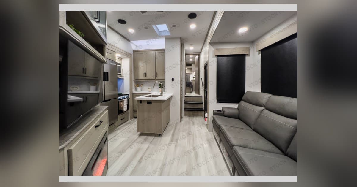 Roy's RV Supercenter apresenta diversificado estoque de trailers para viajantes da Virgínia Ocidental