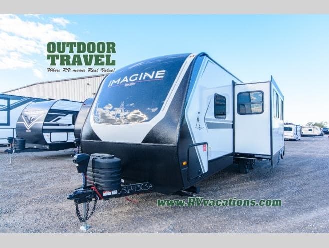 Outdoor Travel Expande Inventário de RVs com Trailers Grand Design Imagine e Thor Motor Coach Omni XG32