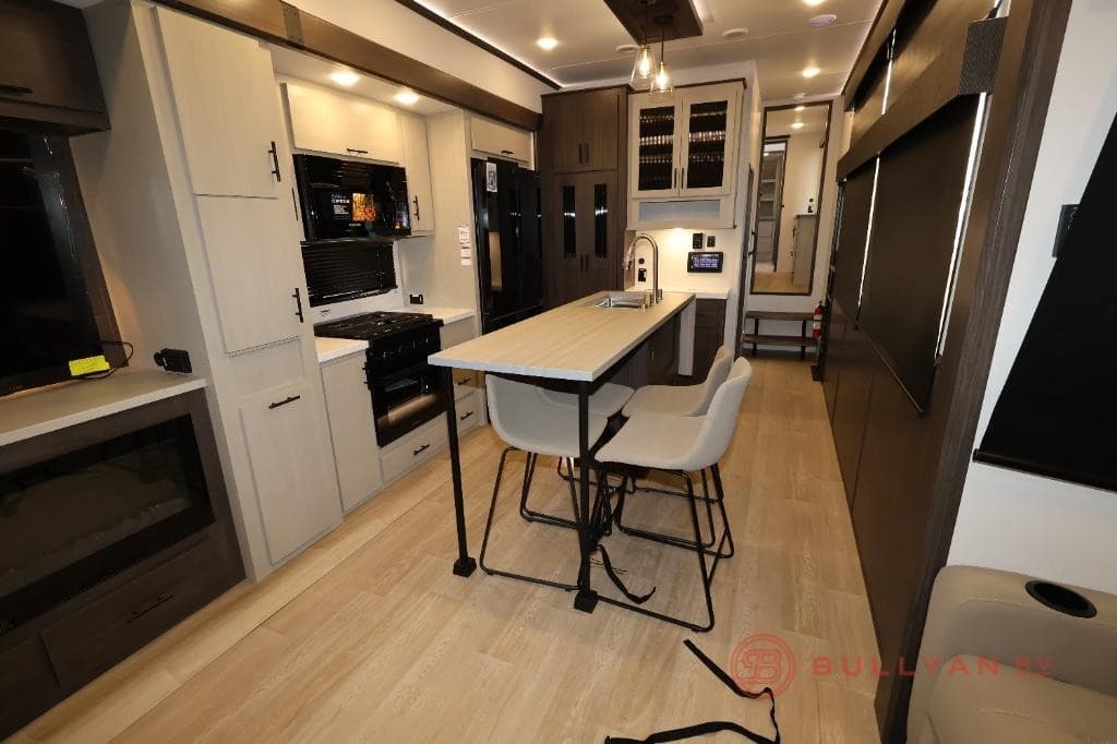 Bullyan RV Expande Inventário de Trailers e Motorhomes em Duluth, MN
