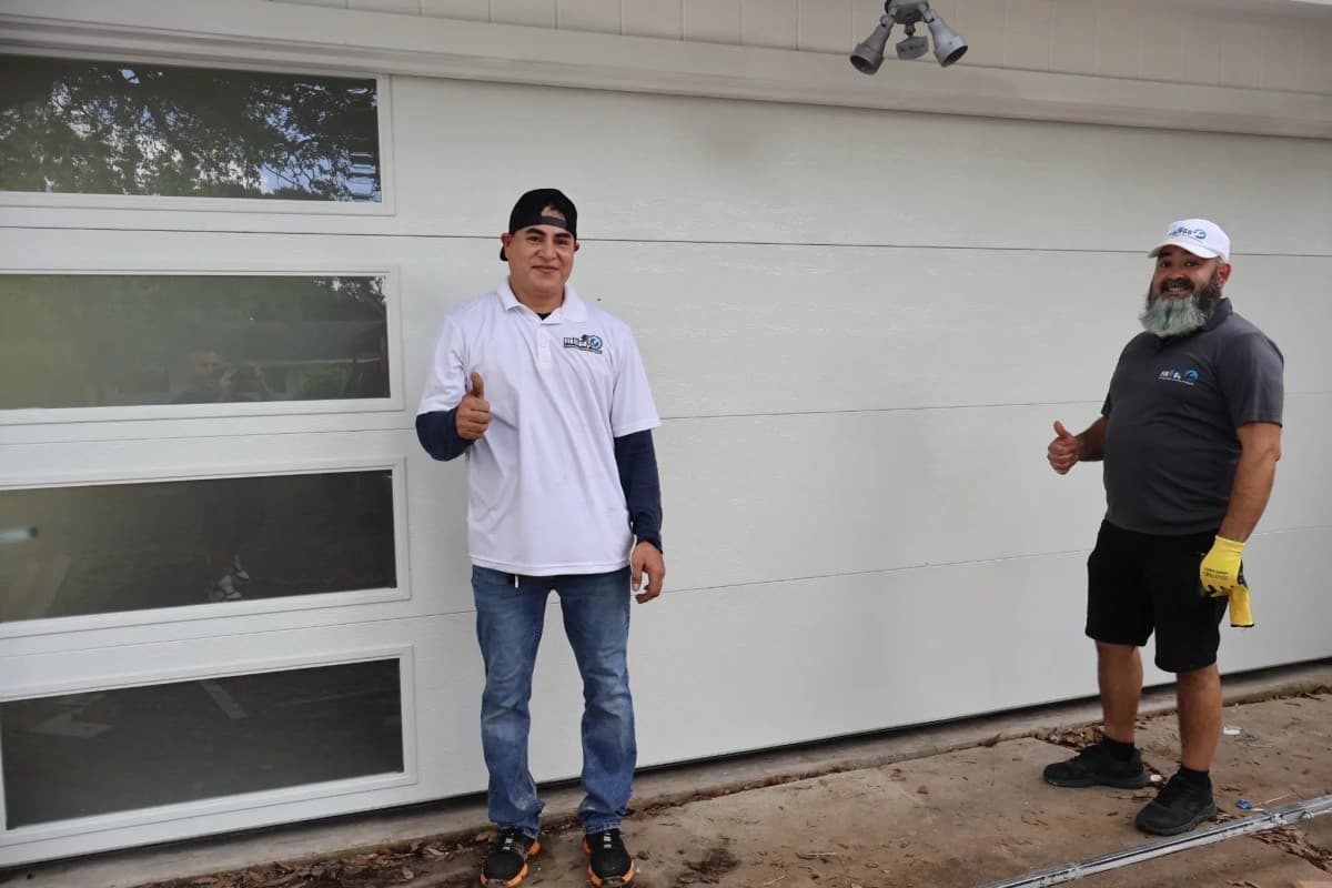 Fix N Go Garage Door Repair de Houston se aproxima do 7º aniversário com garantia de satisfação