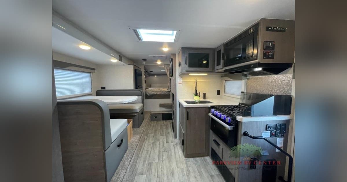 Parkview RV Center Destaca Estoque de Trailers de Caçamba Lance em Delaware