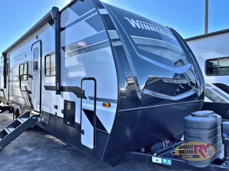 Johnnie Walker RV Expande Inventário de Trailers de Viagem 2026 em Las Vegas