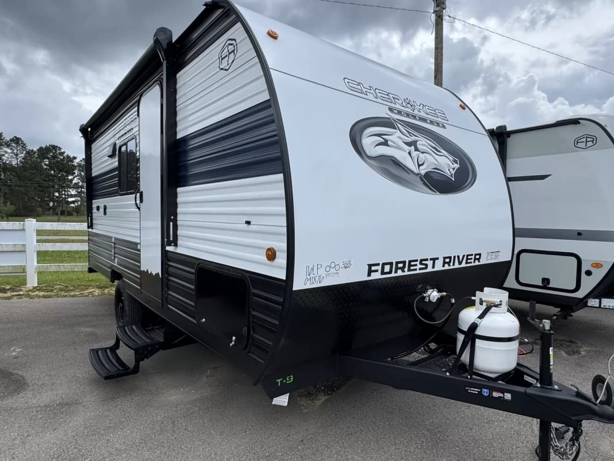 Dad's Camper Outlet Expande Estoque de RVs Usados em Gulfport