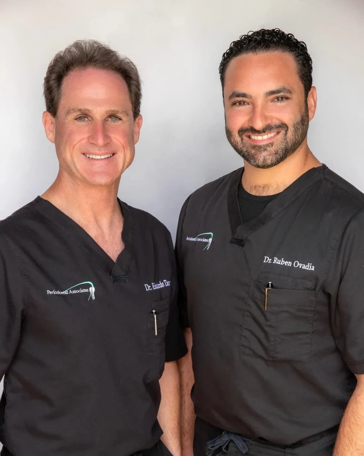 Dallas Periodontal Associates Destaca Credenciais Certificadas pelo Conselho como Diferencial Chave no Tratamento Periodontal